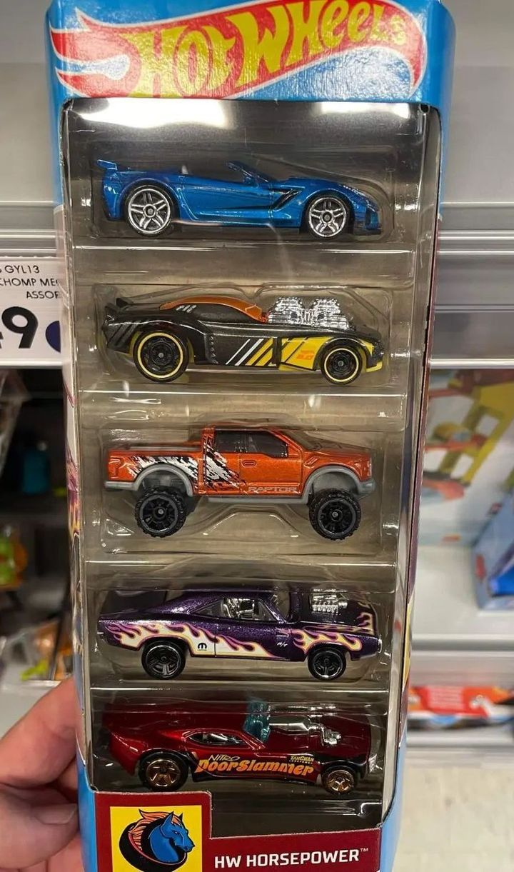 Motor Show Hot Wheels Pack