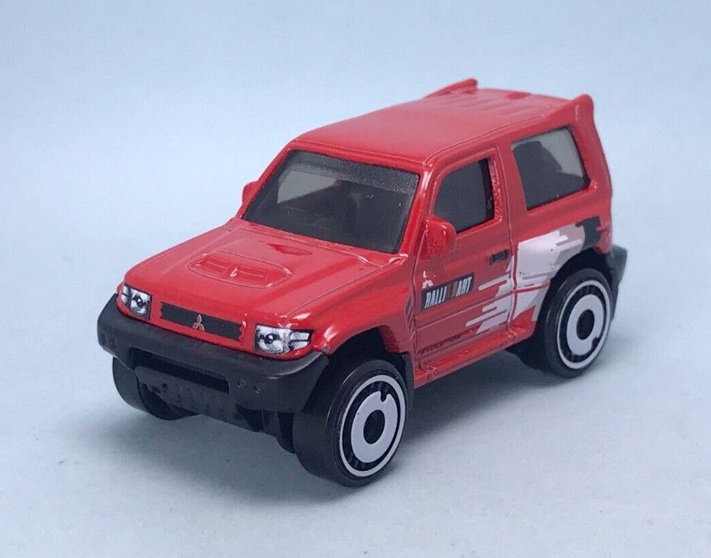 Mitsubishi Pajero Evolution & More Hot Wheels Mainlines