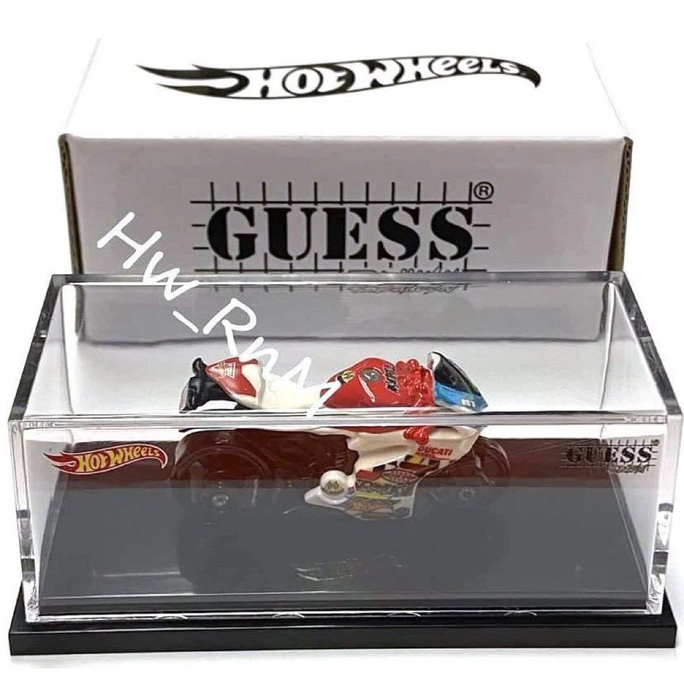 Hot Wheels x Guess Ducati 1199 Panigale